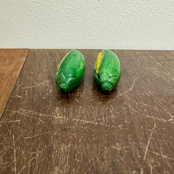 Japan Vintage Porcelain CORN small salt and pepper shakers - Picture 7 of 7